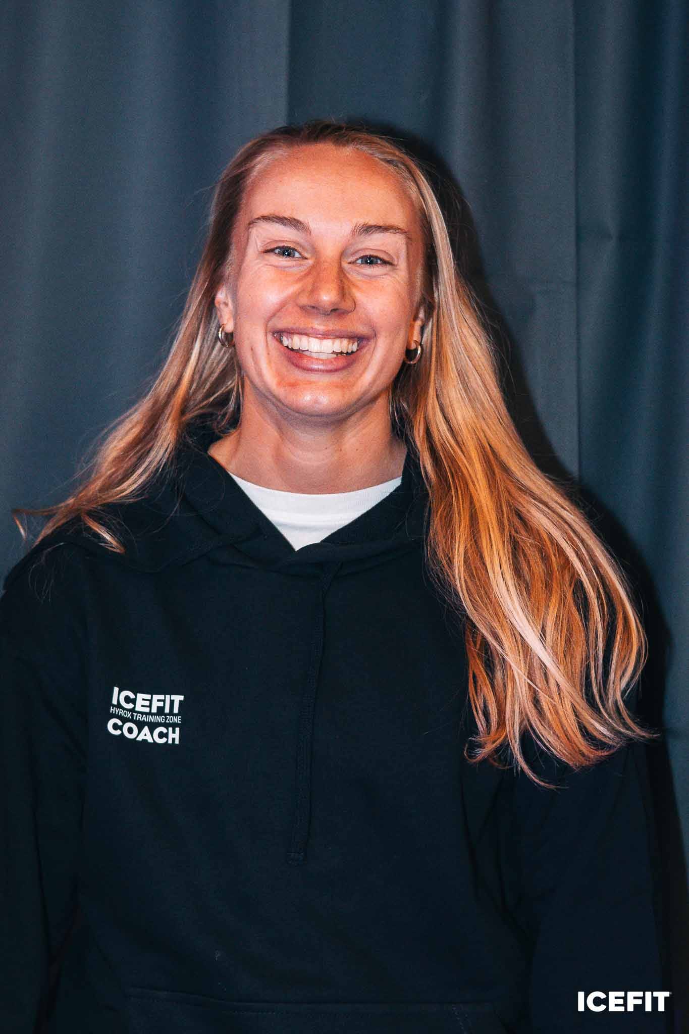 Laura Valgreen, coach